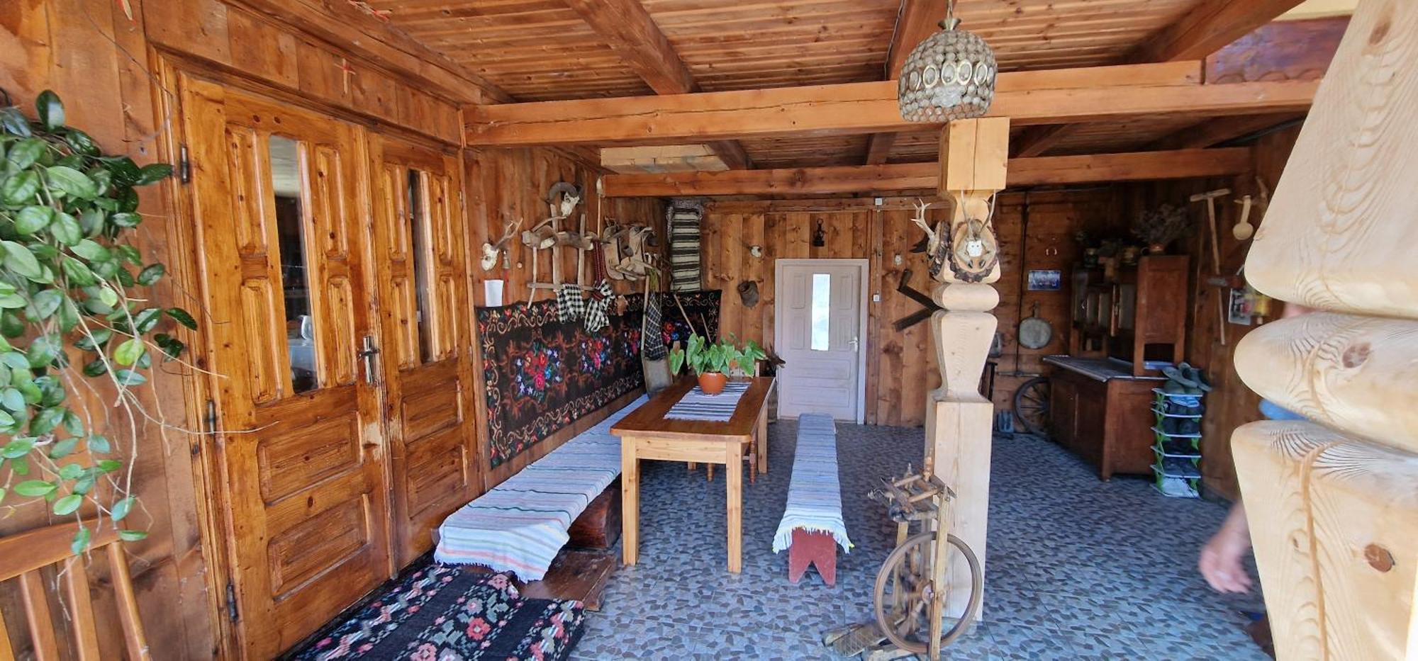Casa Agroturistica Tarancuta Din Vatra Moldovitei Vatra Moldoviţei Exterior foto