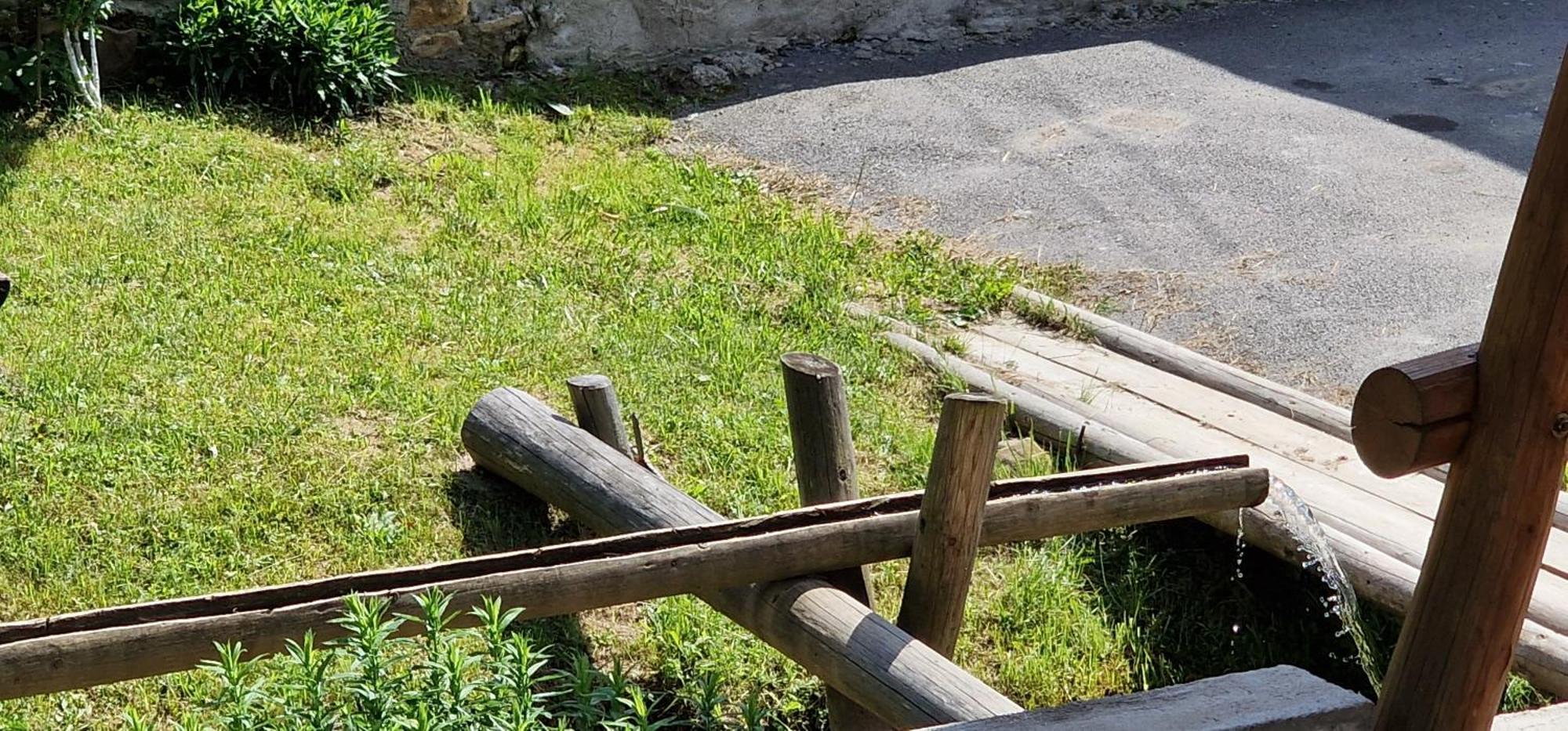 Casa Agroturistica Tarancuta Din Vatra Moldovitei Vatra Moldoviţei Exterior foto